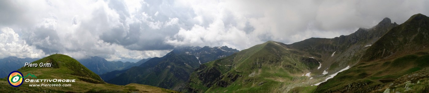 85 Scendo dalla Bocchetta Triomen al Monte Avaro.jpg